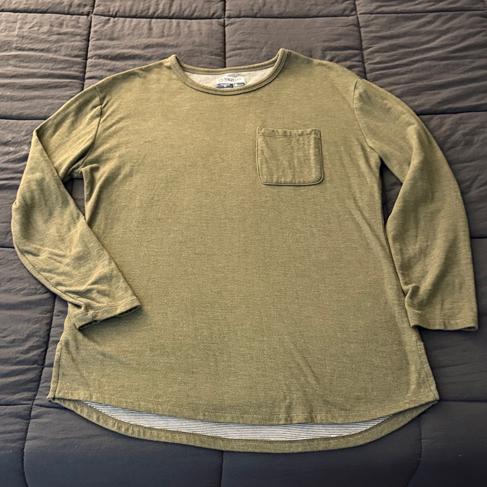 Magellan Outdoors Olive Green Long Sleeve Pocket Tee- Lined on Inside